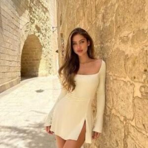 בחורה פצצה בדירה דיסקרטית בירושלים והסביבה